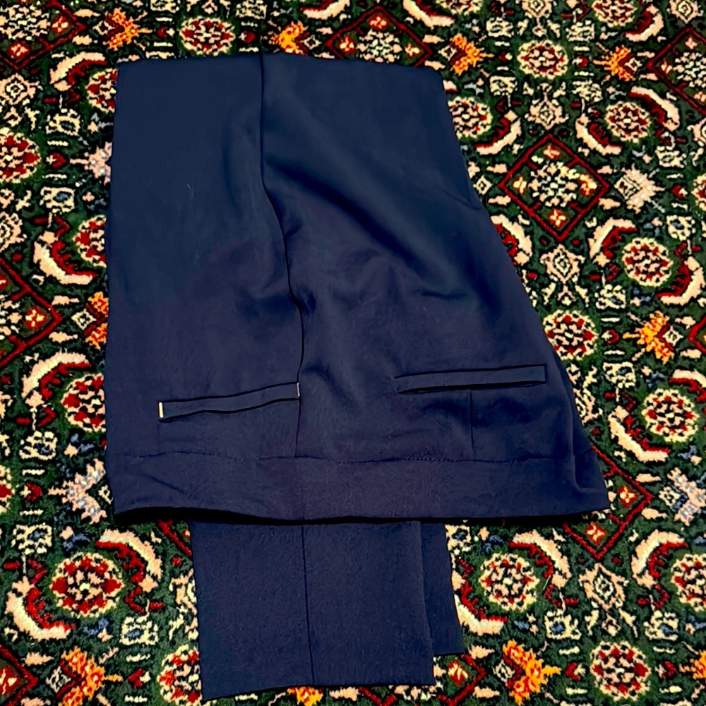 Navy blue mid-rise slim